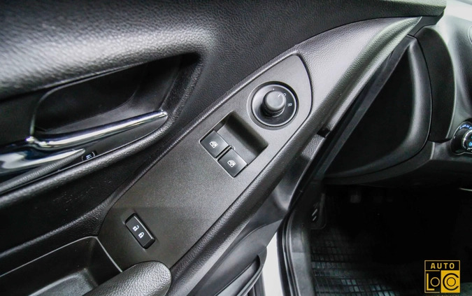 Chevrolet Trax cena 34999 przebieg: 113000, rok produkcji 2013 z Szubin małe 301